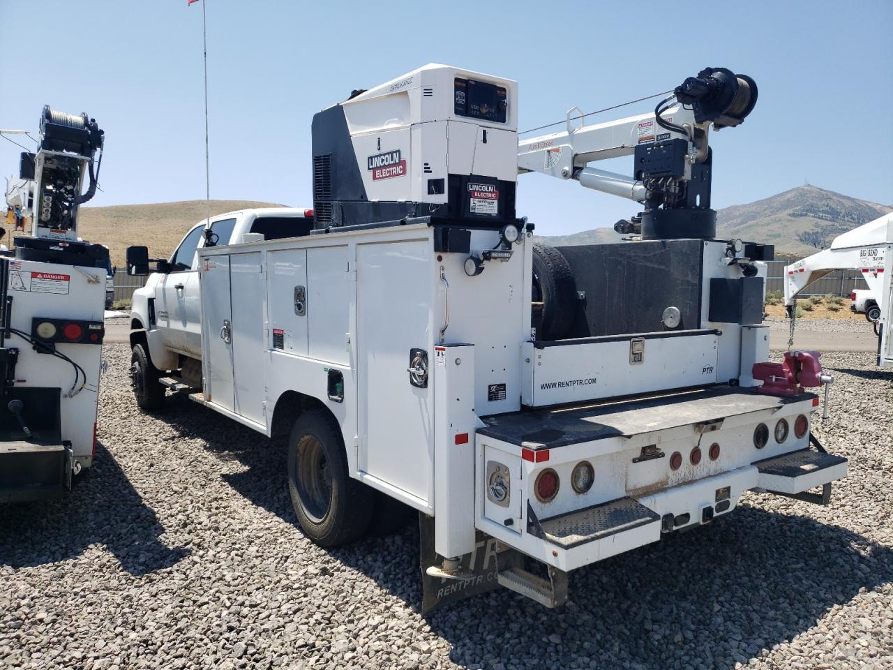 2022 Chevrolet Silverado Medium Duty - Image 2
