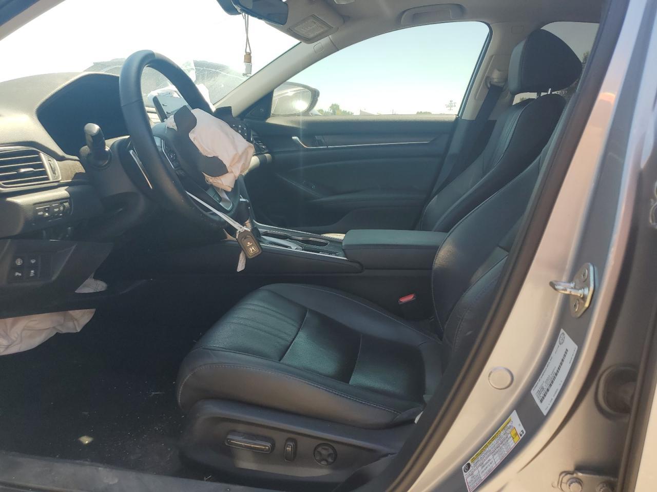 2019 Honda Accord Touring - Фото 7