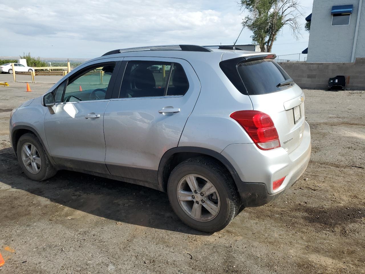 2020 Chevrolet Trax 1Lt - Фото 2