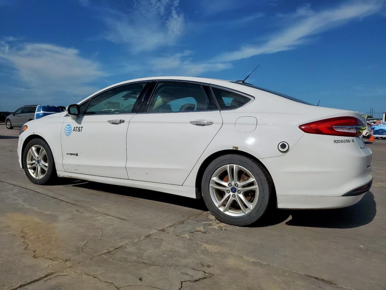 2018 Ford Fusion Se Hybrid - Фото 2
