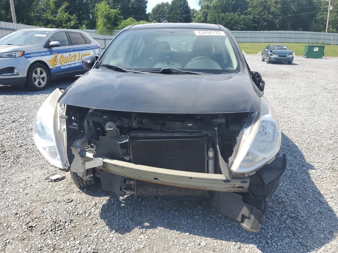 2016 Nissan Versa S - Фото 5