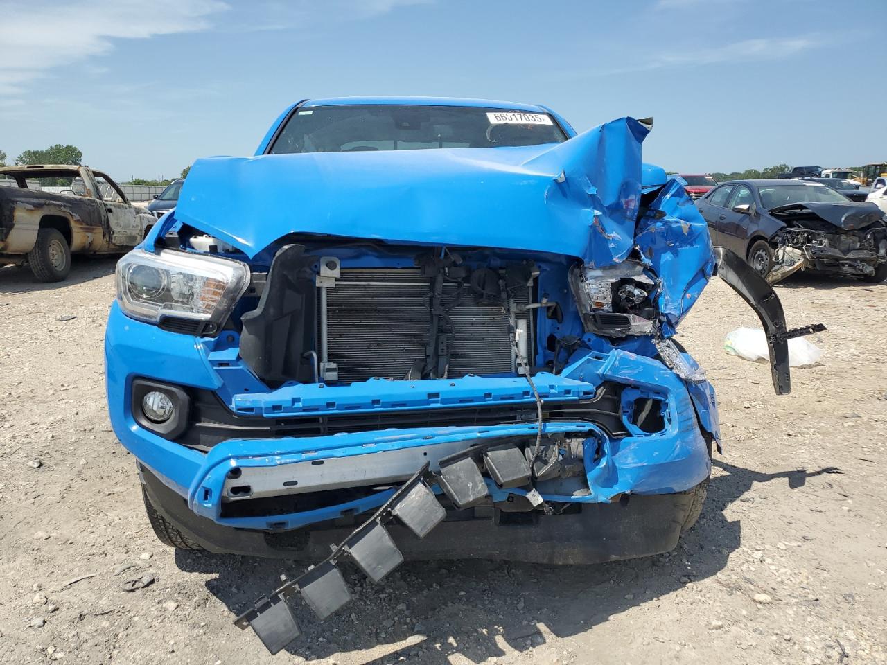 2021 Toyota Tacoma Double Cab - Image 5