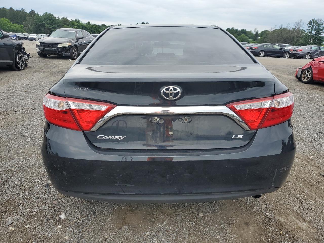 2015 Toyota Camry Le - Фото 6