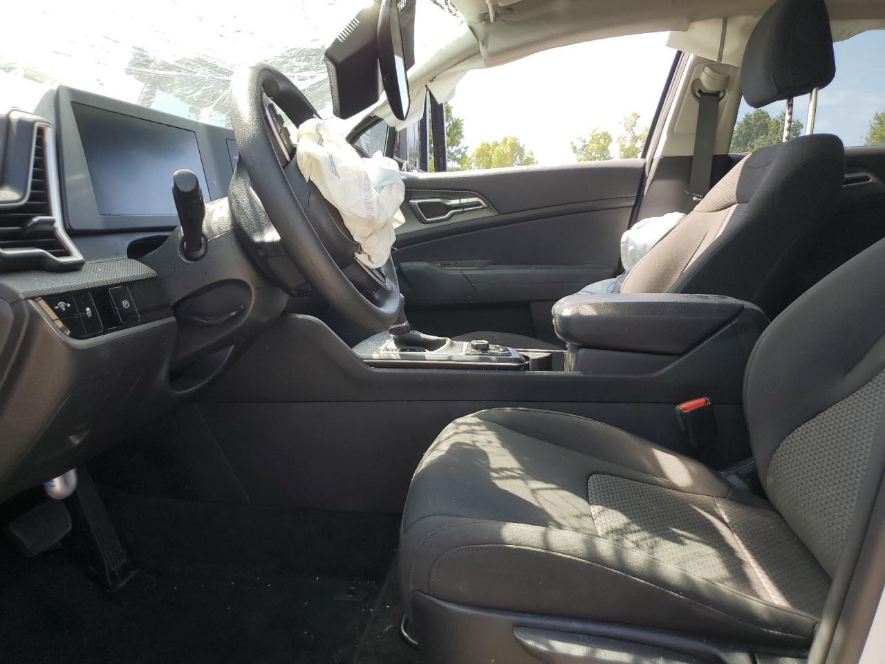 2024 Kia Sportage Lx - Image 7