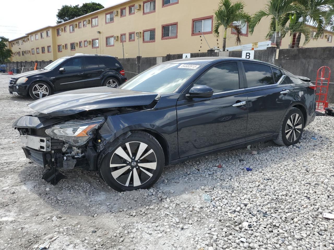 2022 Nissan Altima Sv