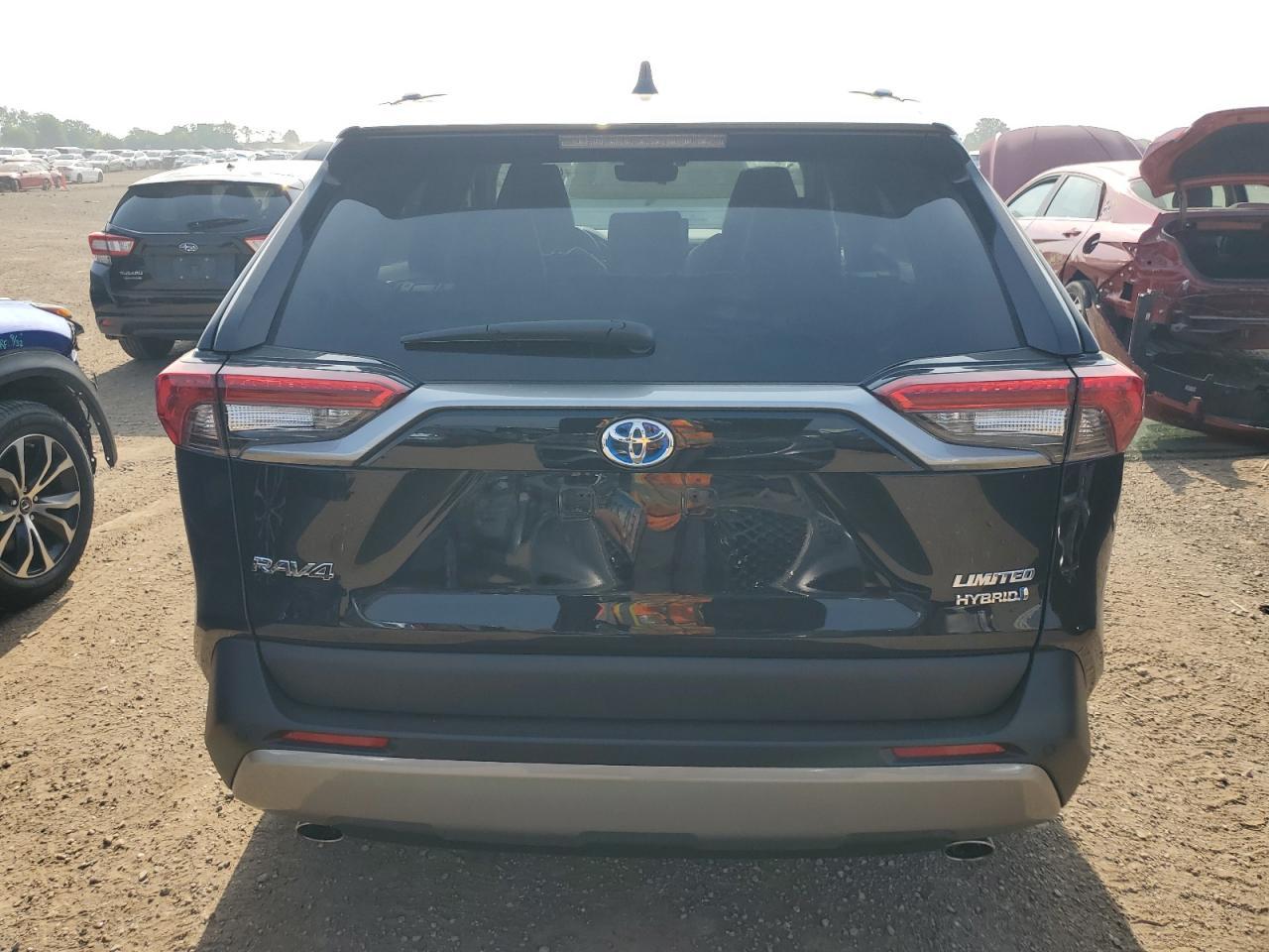 2024 Toyota Rav4 Limited - Фото 6
