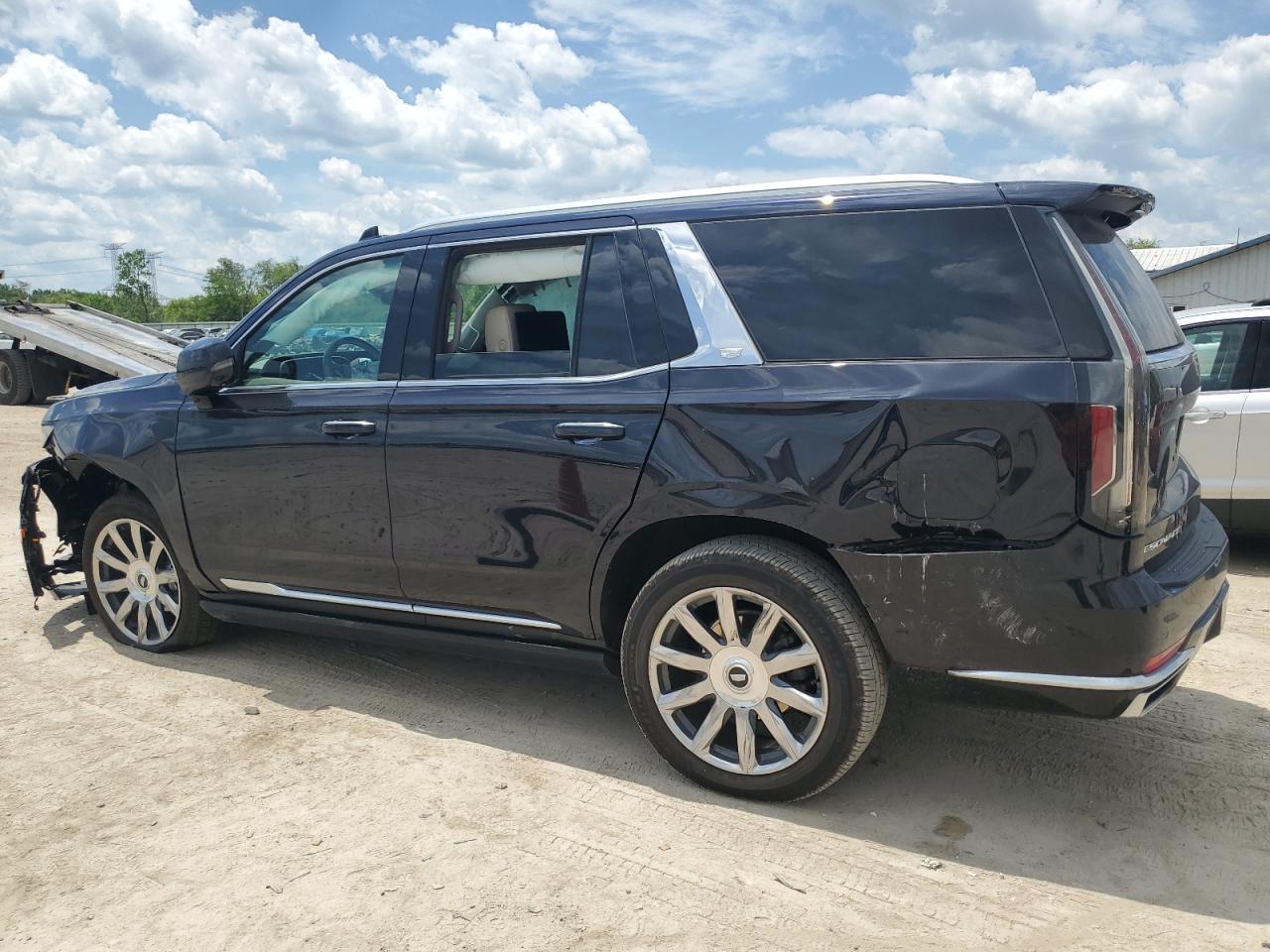 2022 Cadillac Escalade Premium Luxury Platinum - Image 2