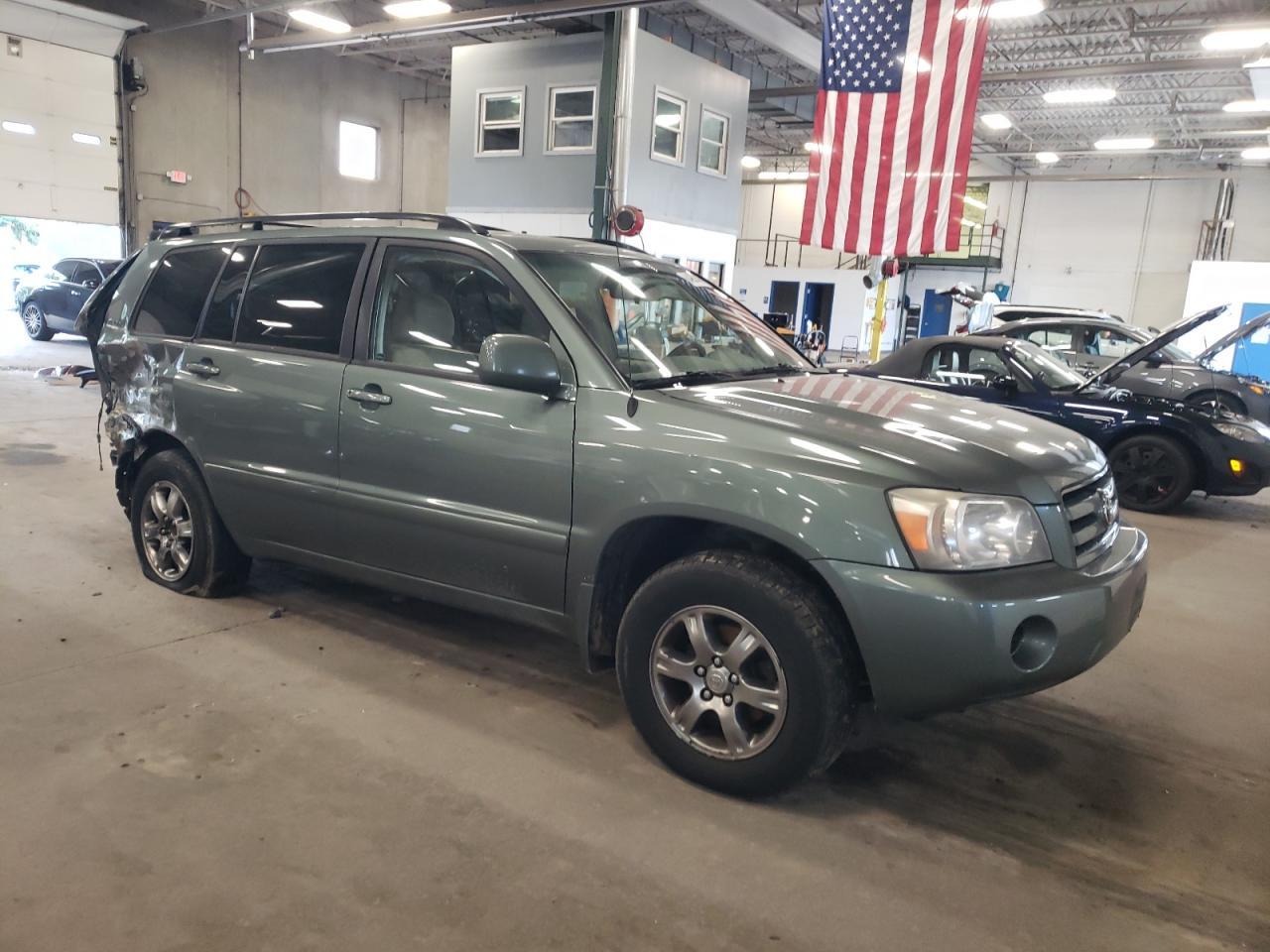 2004 Toyota Highlander - Image 4