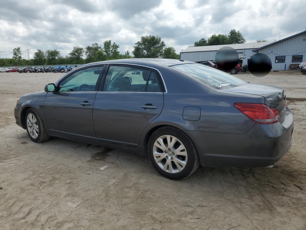 2010 Toyota Avalon Xl - Фото 2