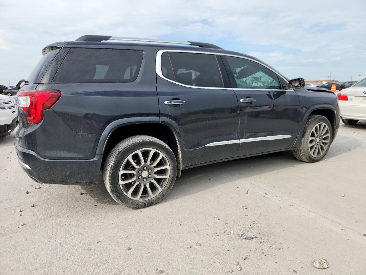 2021 GMC Acadia Denali - Image 3