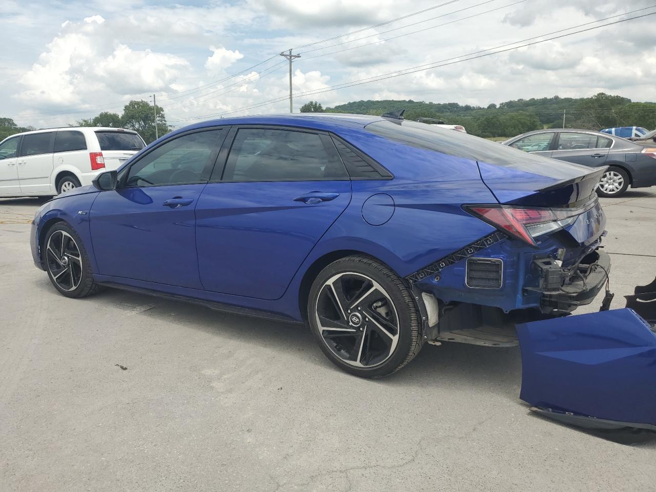 2022 Hyundai Elantra N Line - Image 2