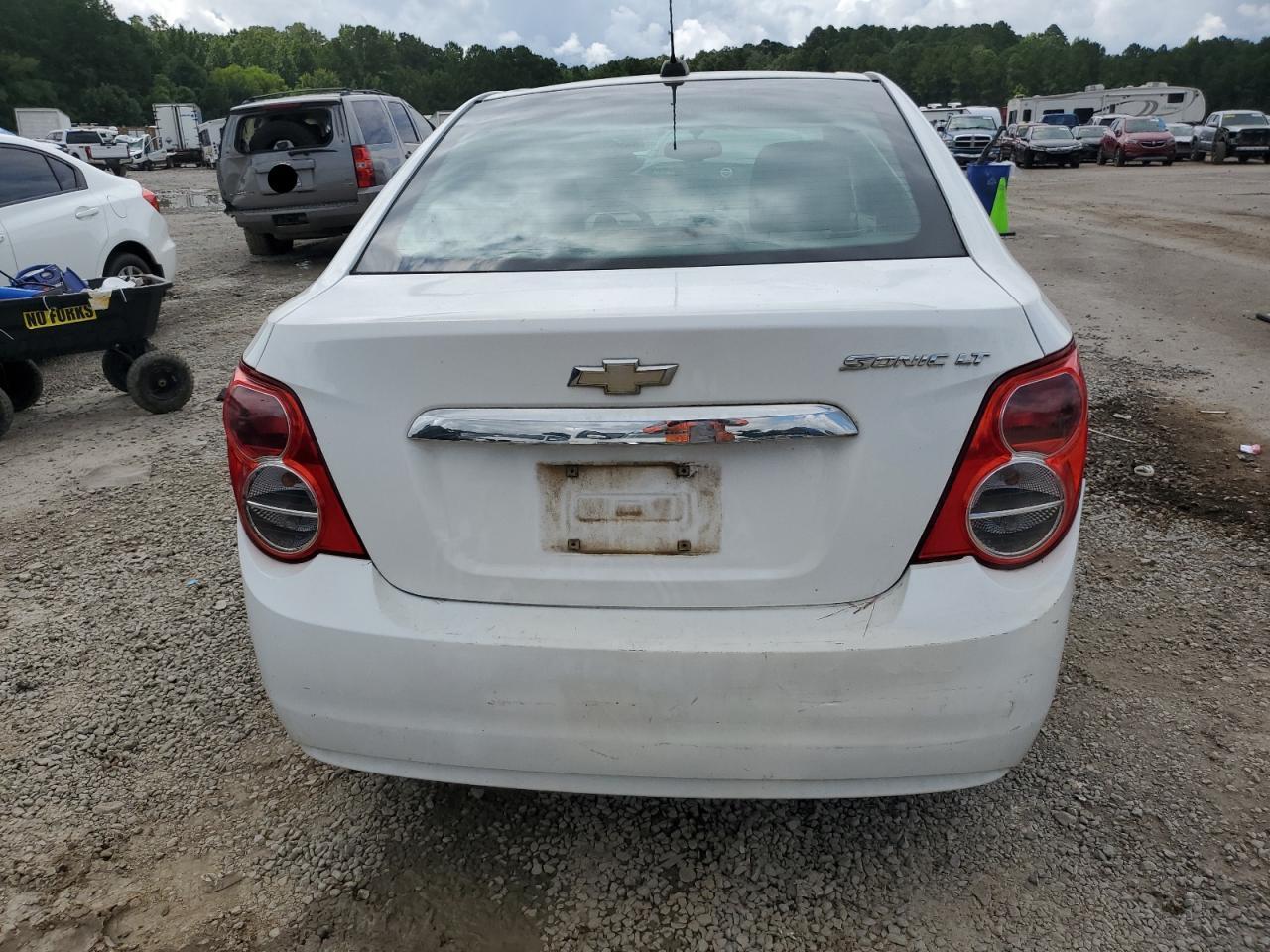 2015 Chevrolet Sonic Lt - Фото 6