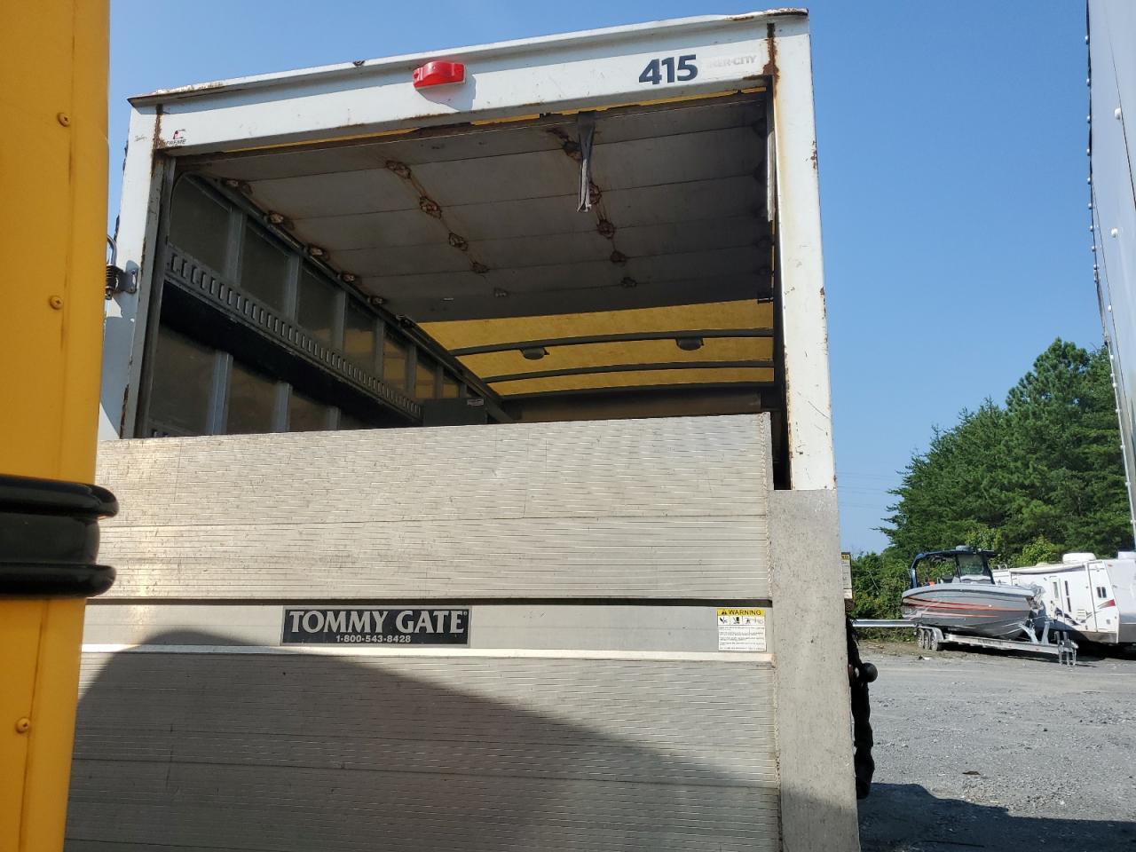 2015 Chevrolet Express G3500 - Фото 6