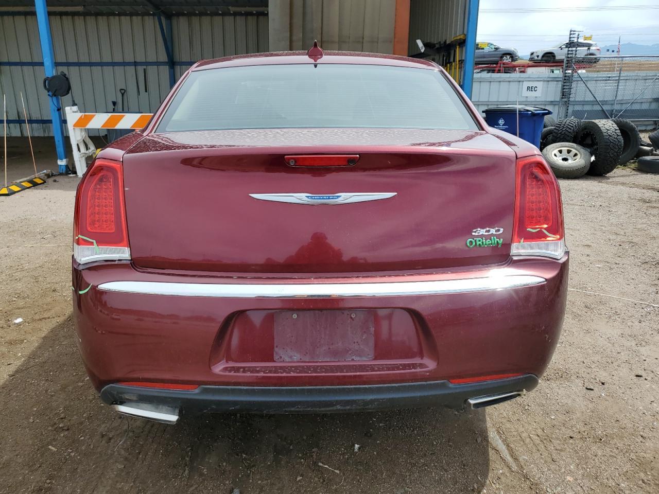 2019 Chrysler 300 Limited - Фото 6