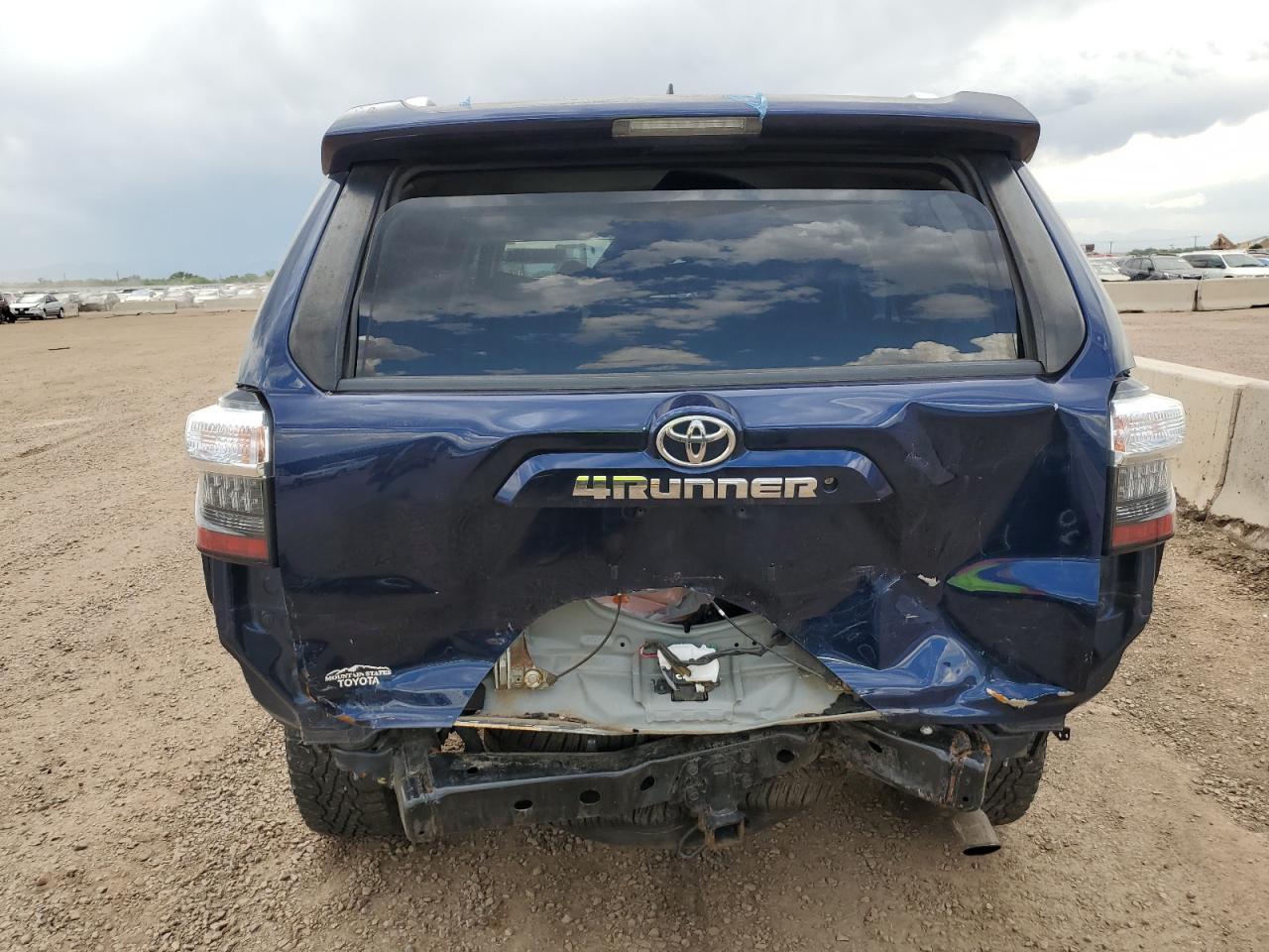 2017 Toyota 4Runner Sr5/Sr5 Premium - Image 6