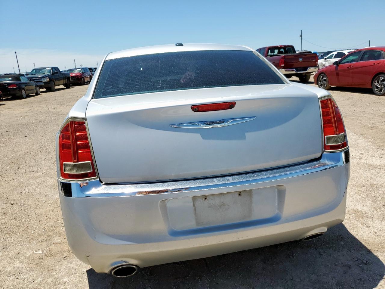 2012 Chrysler 300 Limited - Фото 6