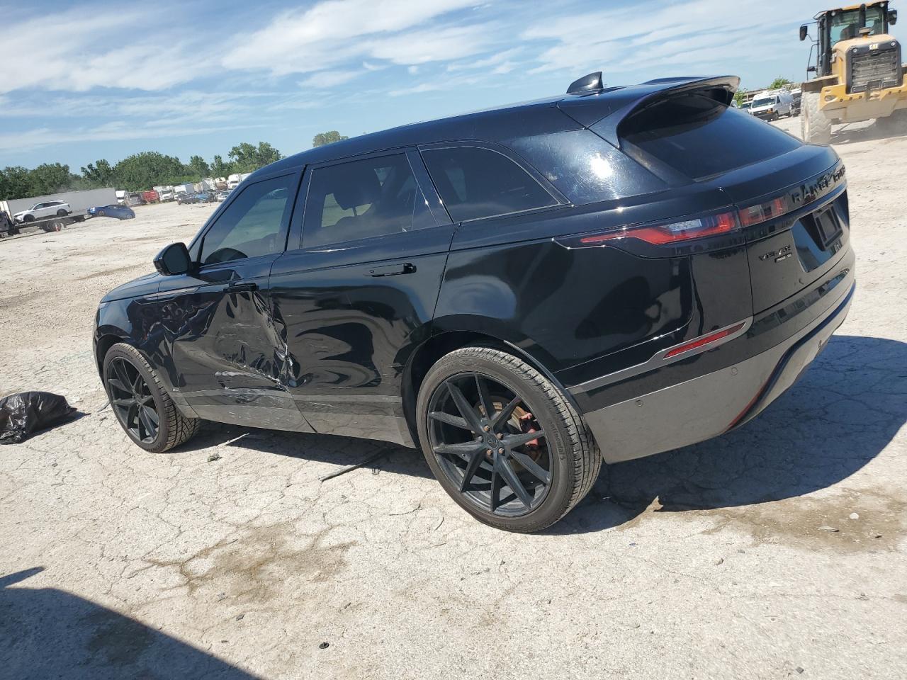 2018 Land Rover Range Rover Velar R-Dynamic Se - Image 2