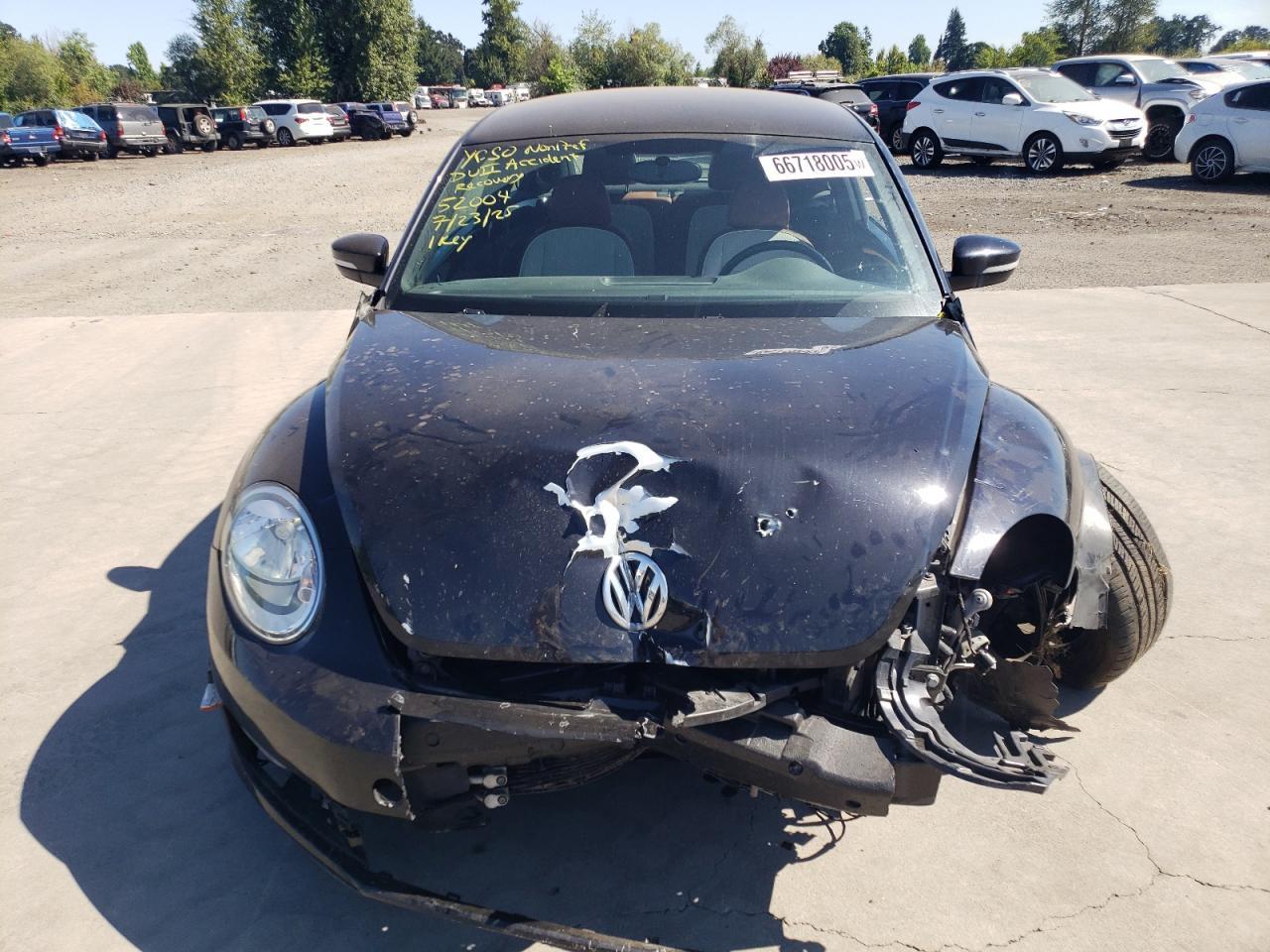 2016 Volkswagen Beetle 1.8T - Фото 5
