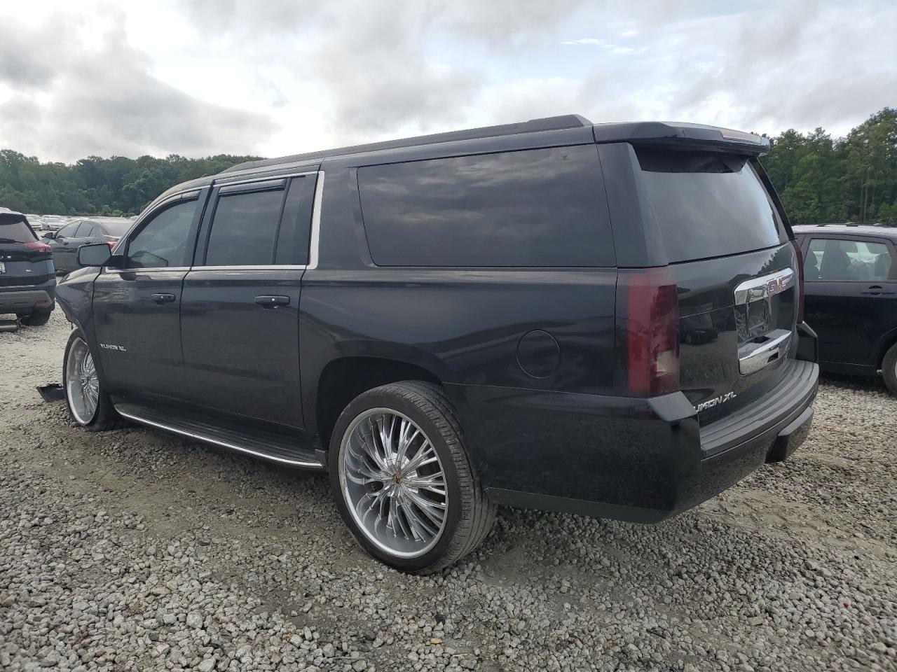 2016 GMC Yukon Xl K1500 Slt - Image 2