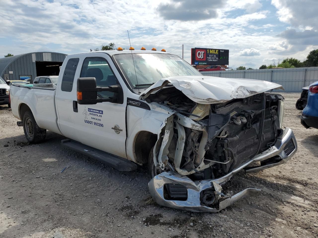 2015 Ford F250 Super Duty - Image 4