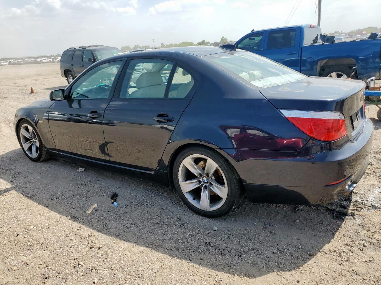 2008 BMW 528 I - Image 2