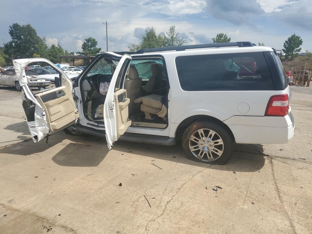 2015 Ford Expedition El Xlt - Фото 2