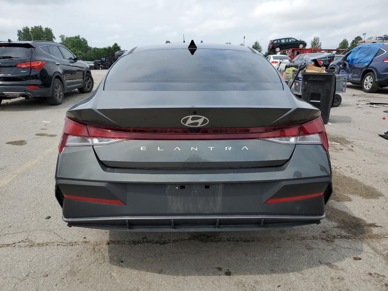 2024 Hyundai Elantra Se - Фото 6