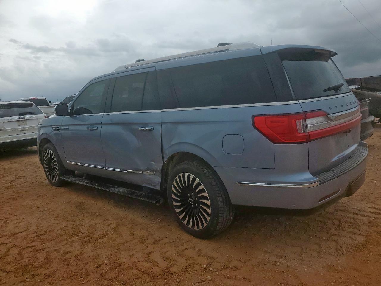 2019 Lincoln Navigator L Black Label - Фото 2
