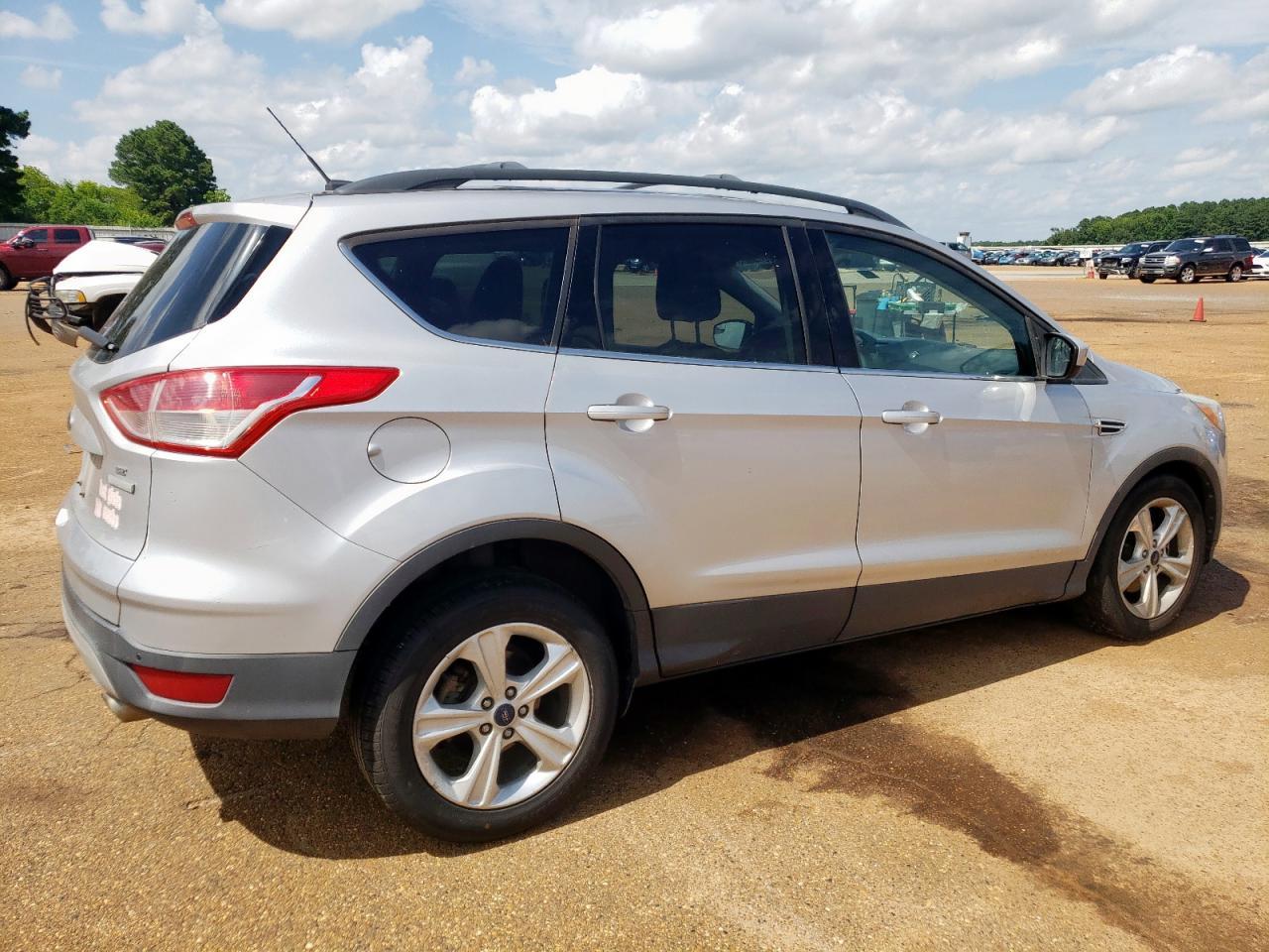 2016 Ford Escape Se - Фото 3