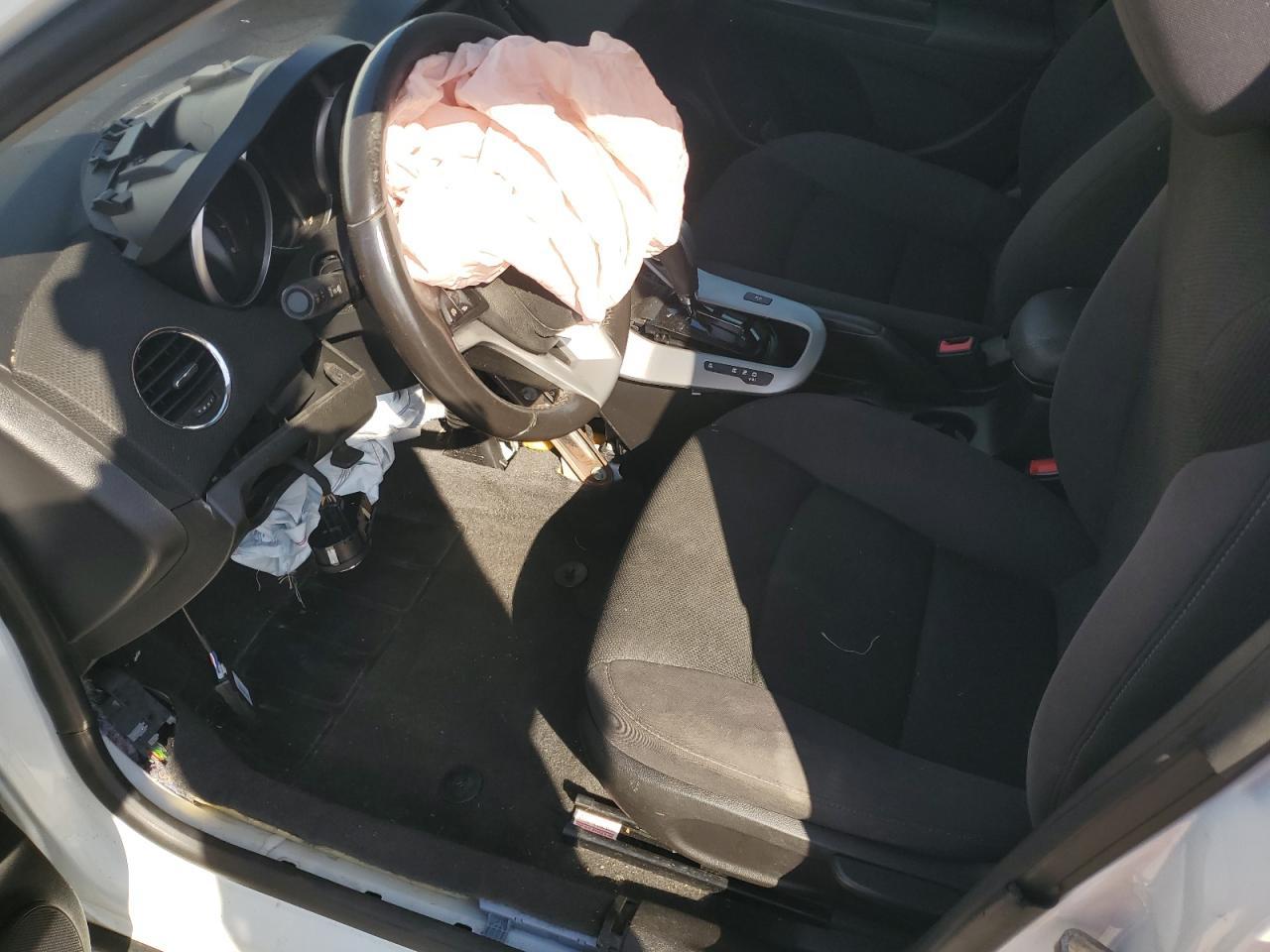 2014 Chevrolet Cruze Lt - Image 7