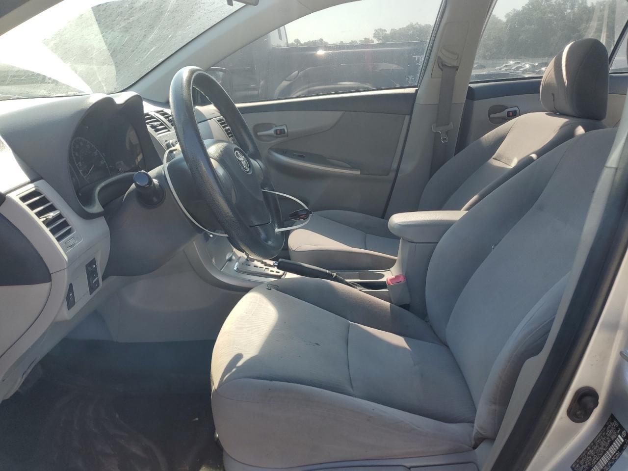 2011 Toyota Corolla Base - Фото 7