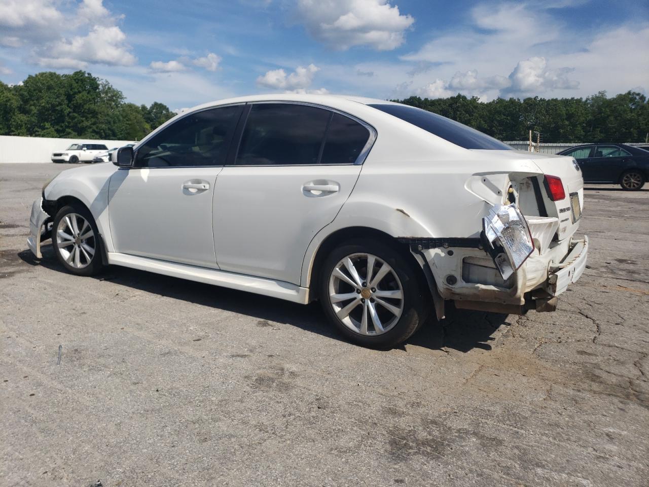 2013 Subaru Legacy 2.5I Premium - Image 2