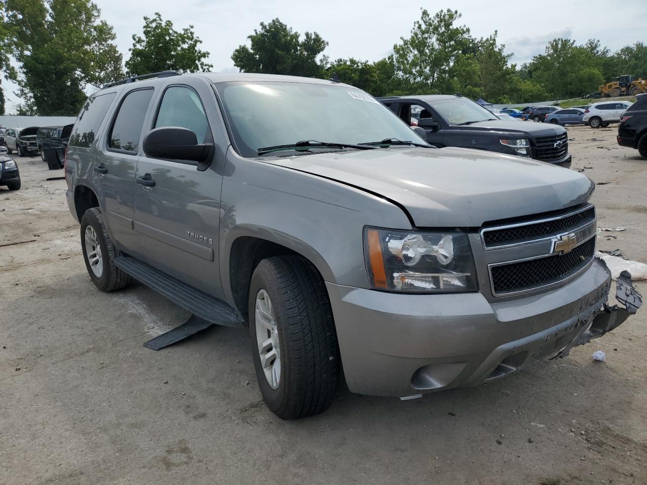 2008 Chevrolet Tahoe C1500 - Image 4