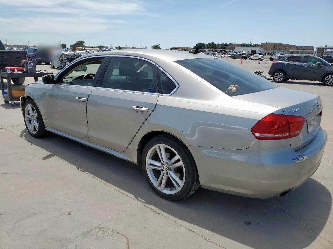 2014 Volkswagen Passat Se - Фото 2