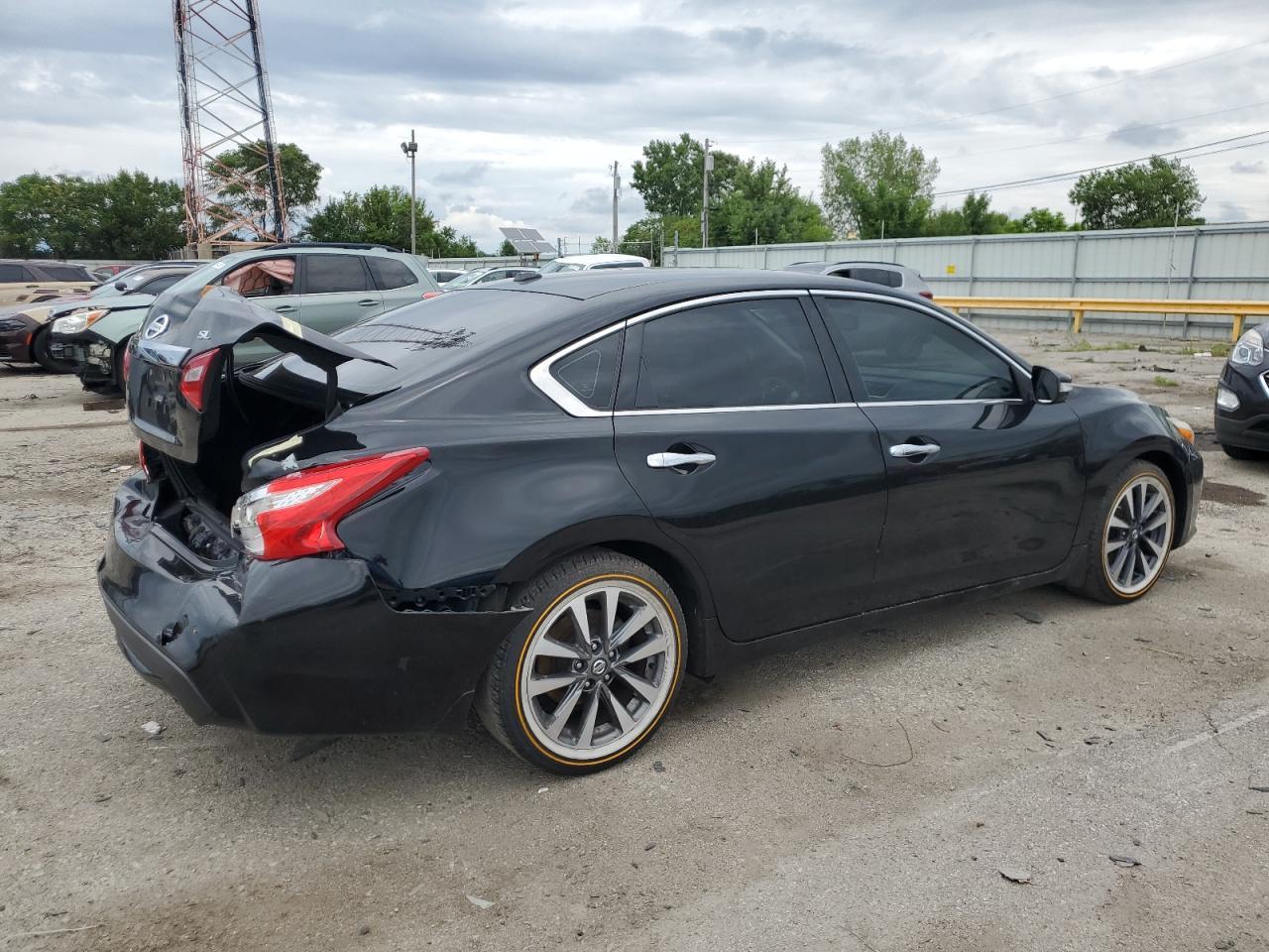 2016 Nissan Altima 2.5 - Фото 3