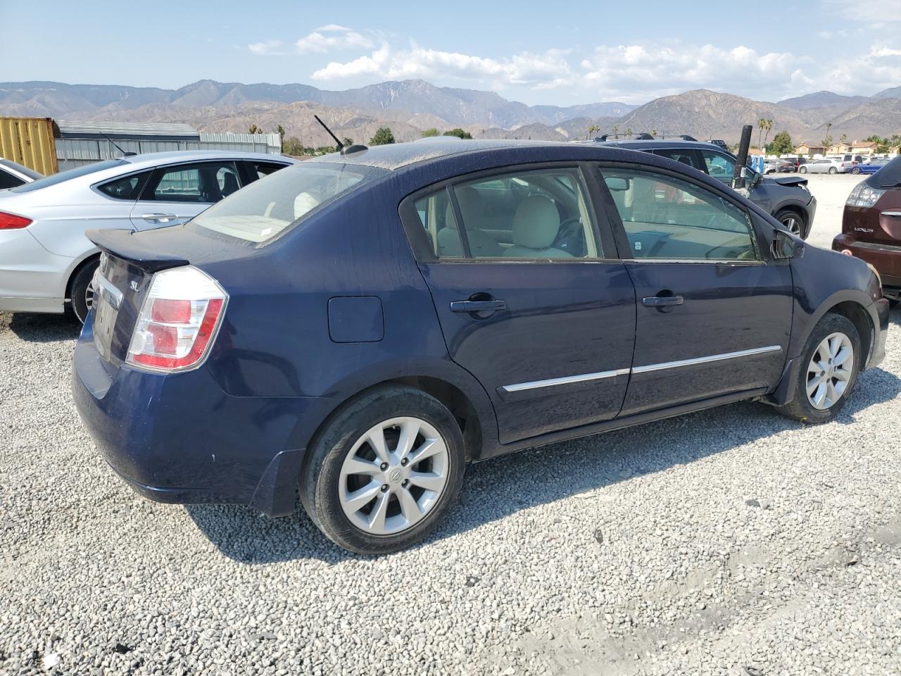 2012 Nissan Sentra 2.0 - Image 3