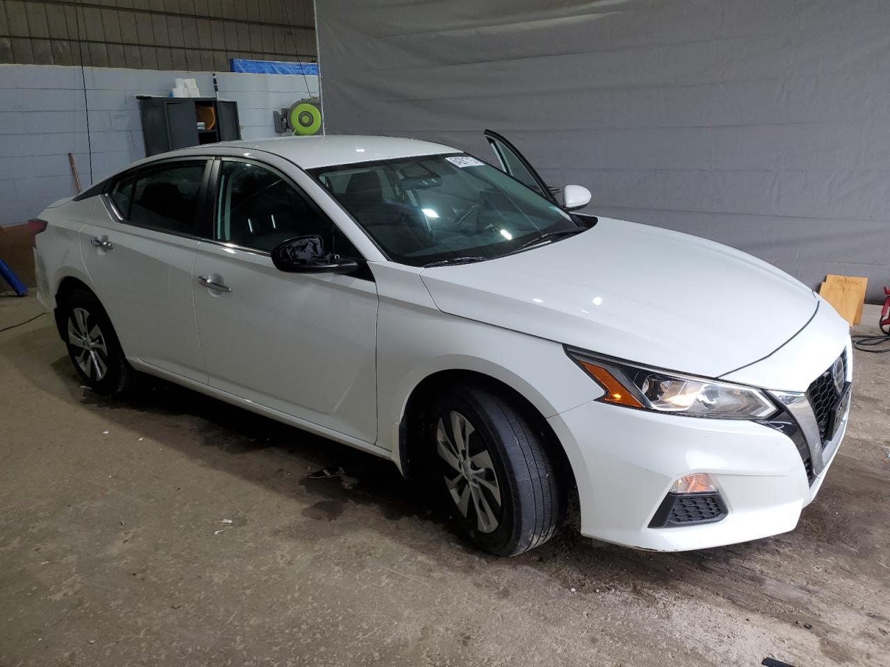 2019 Nissan Altima S - Image 4