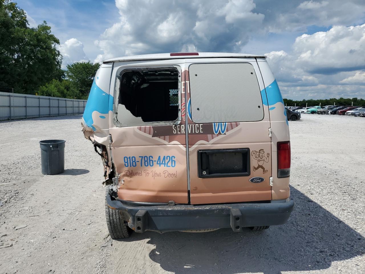 2014 Ford Econoline E250 Van - Фото 6