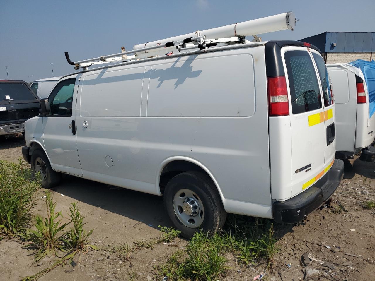 2013 Chevrolet Express G2500 - Фото 2