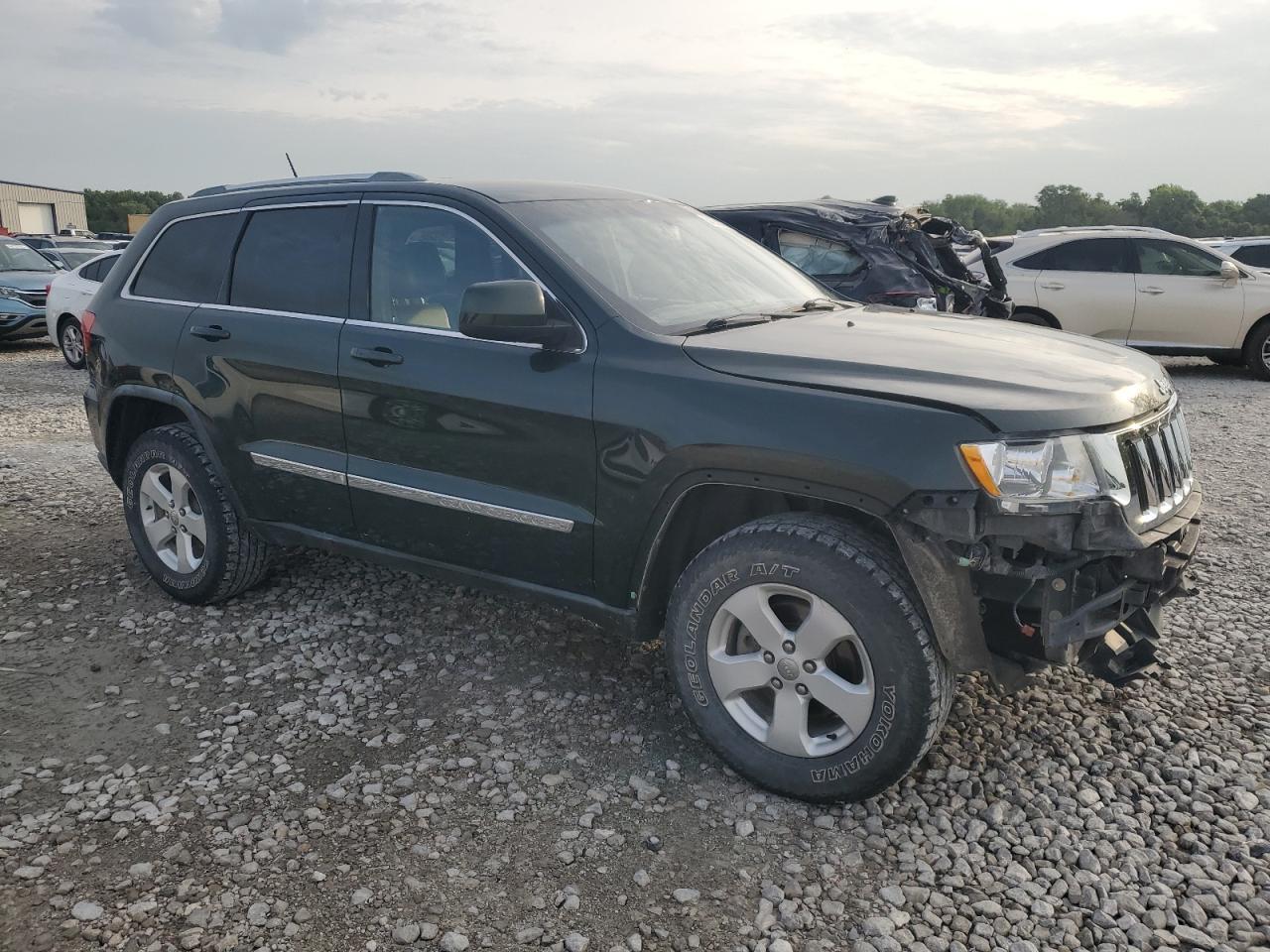 2011 Jeep Grand Cherokee Laredo - Image 4