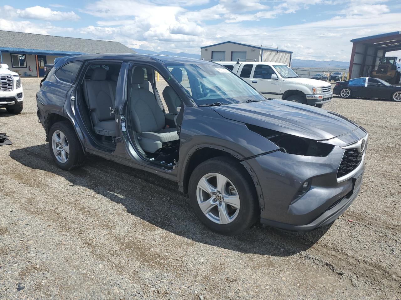 2021 Toyota Highlander L - Фото 4