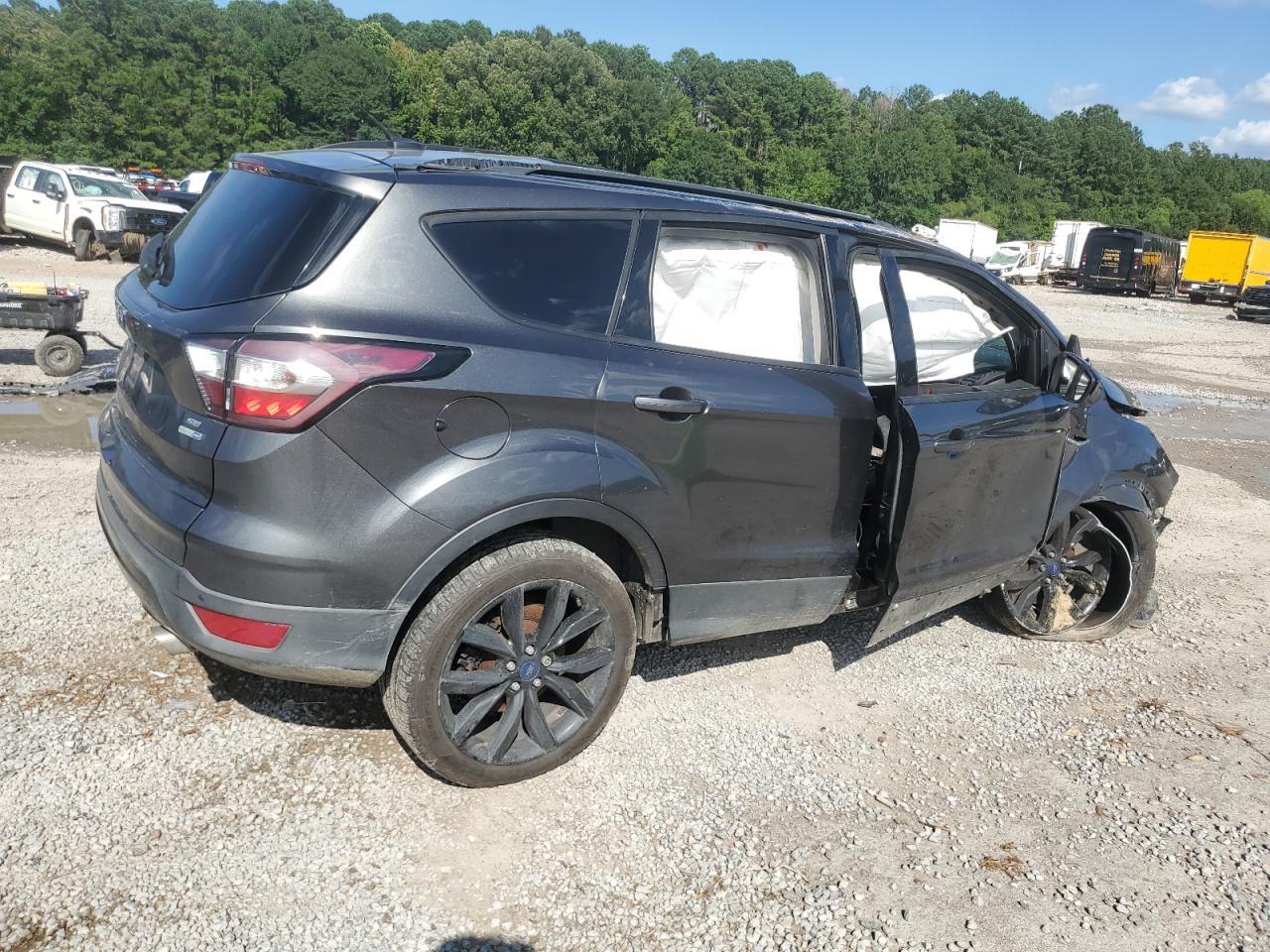 2017 Ford Escape Se - Фото 3