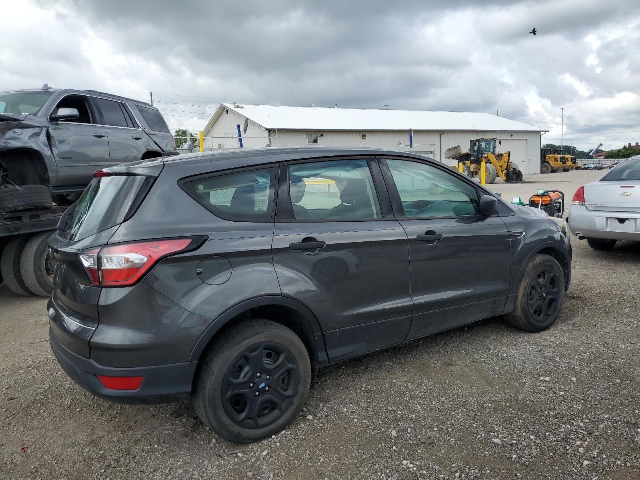 2018 Ford Escape S - Фото 3