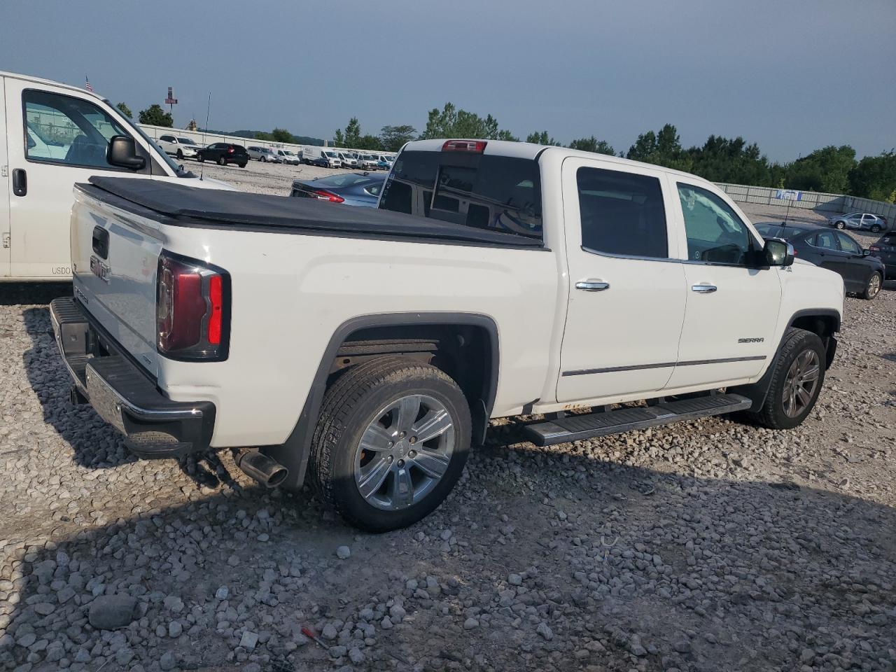 2016 GMC Sierra K1500 Slt - Image 3