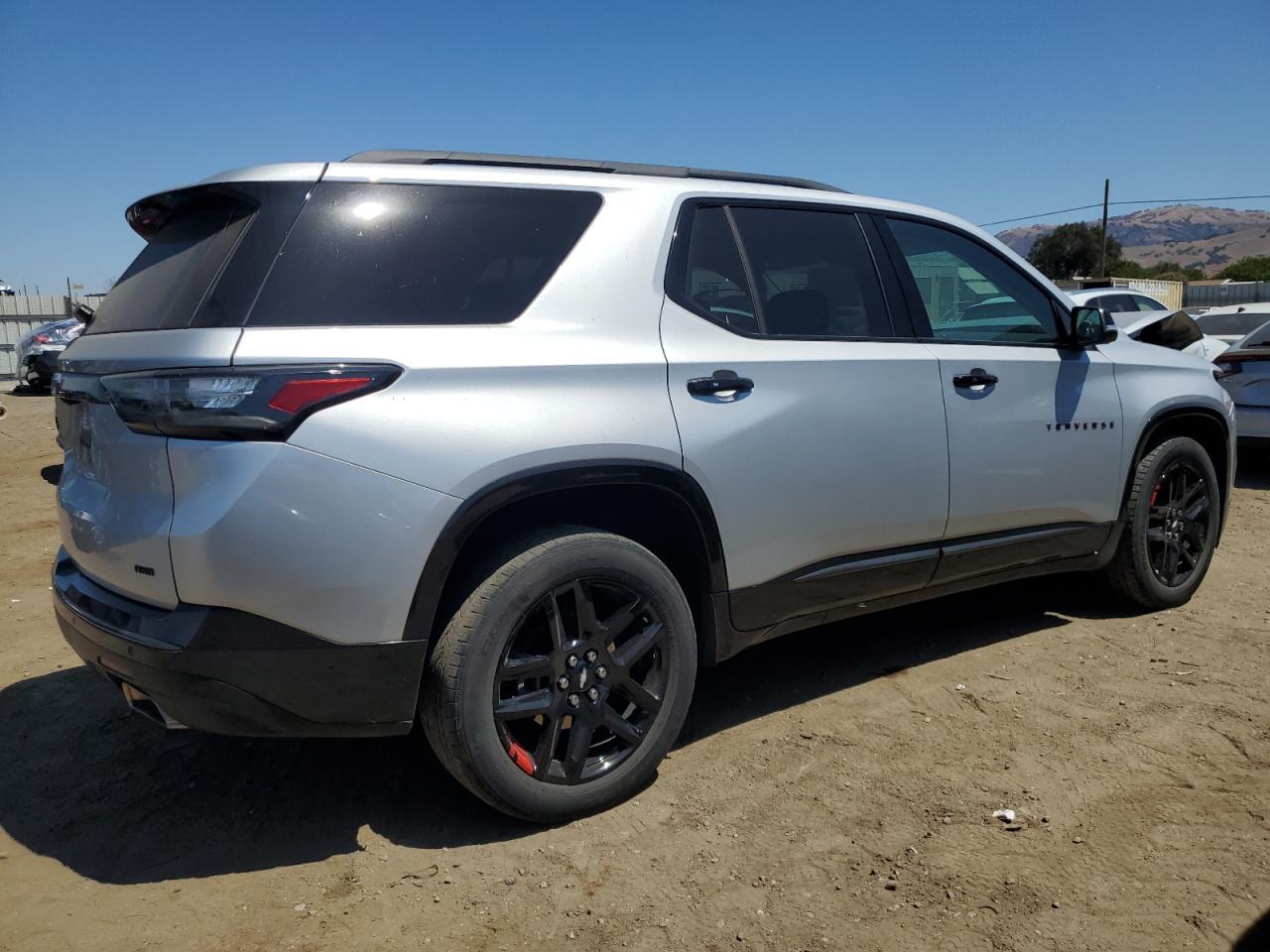 2021 Chevrolet Traverse Premier - Image 3