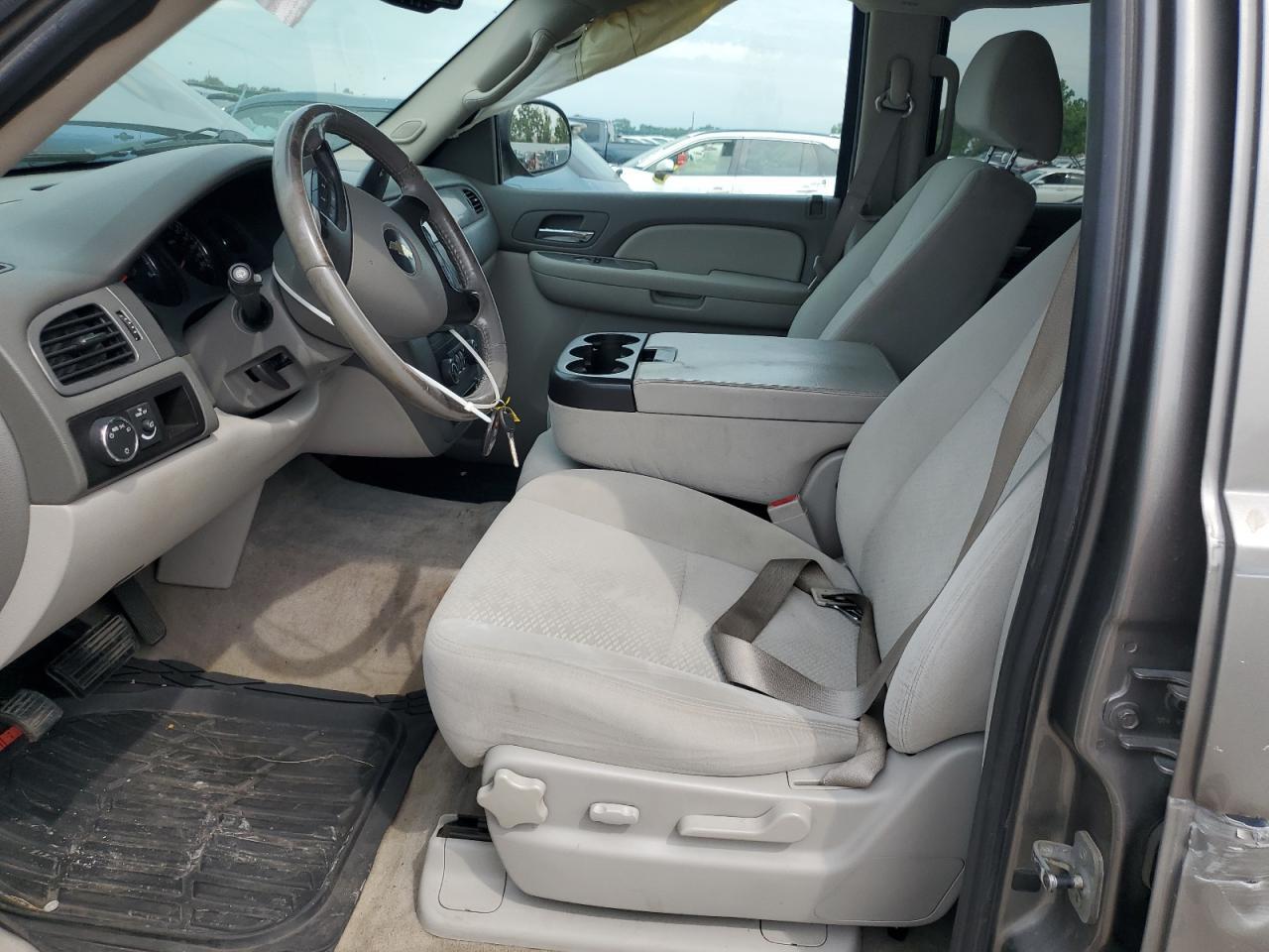 2008 Chevrolet Tahoe C1500 - Image 7