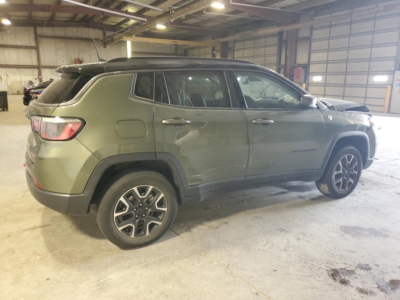 2021 Jeep Compass Trailhawk - Image 3
