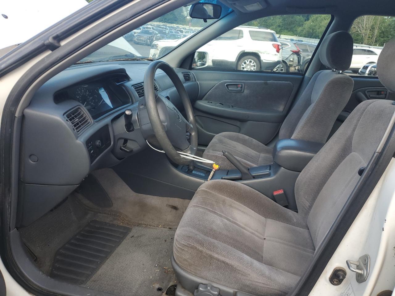 1999 Toyota Camry Ce - Фото 7