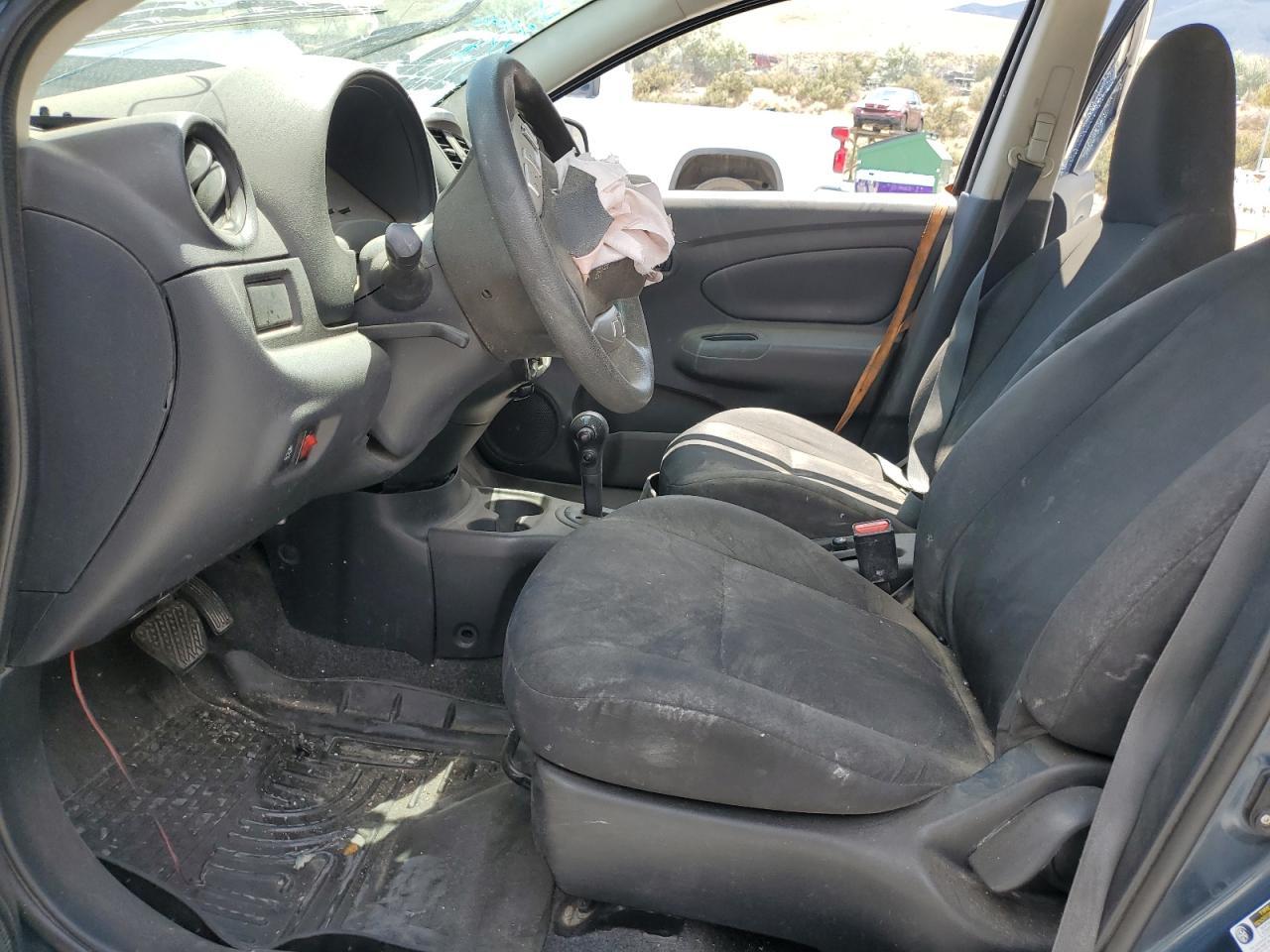 2015 Nissan Versa S - Фото 7