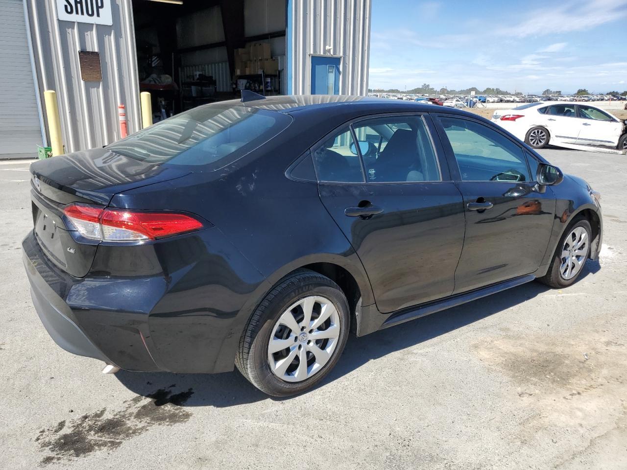 2023 Toyota Corolla Le - Image 3